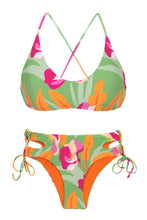 Załaduj obraz do przeglądarki galerii, Product Front: Rio De Sol Ensemble Set Green-Bloom Bralette Madrid
