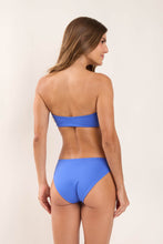 Załaduj obraz do przeglądarki galerii, Model Back: Rio De Sol Ensemble Set Pacifica Lani Waikiki
