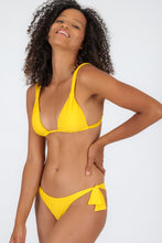 Załaduj obraz do przeglądarki galerii, Gallery: Rio De Sol Ensemble Set Sunflower Mel Italy
