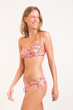 Załaduj obraz do przeglądarki galerii, Image 02: Rio De Sol Ensemble Set Sweet-Camo Bandeau-Reto Madrid
