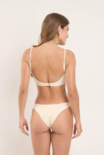 Załaduj obraz do przeglądarki galerii, Model Back: Rio De Sol Ensemble Set Touch-Natural Paola Essential
