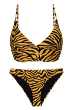 Załaduj obraz do przeglądarki galerii, Product Front: Rio De Sol Ensemble Set Wild-Orange Tri-Tank Comfy
