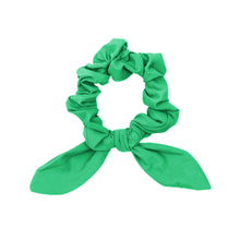 Załaduj obraz do przeglądarki galerii, Product Front: Rio De Sol Chouchou Tambourine Scrunchie
