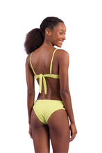 Załaduj obraz do przeglądarki galerii, Model Back: Rio De Sol Haut Top Bora-Citrus Bra-Trio

