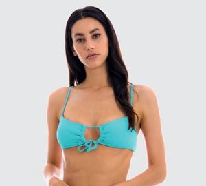 Model Front: Rio De Sol Haut Top Breeze Mila