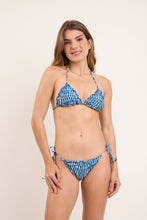 Załaduj obraz do przeglądarki galerii, Model Front: Rio De Sol Haut Top Chuva Frufru
