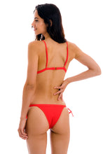 Załaduj obraz do przeglądarki galerii, Model Back: Rio De Sol Haut Top Cotele-Tomate Tri-Fixo
