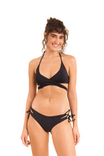 Załaduj obraz do przeglądarki galerii, Model Front: Rio De Sol Haut Top Dots-Black Kate
