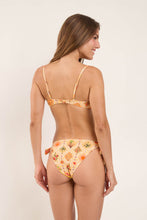 Załaduj obraz do przeglądarki galerii, Model Back: Rio De Sol Haut Top Mosaico Bandeau-Joy
