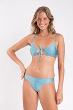 Załaduj obraz do przeglądarki galerii, Image 06: Rio De Sol Haut Top Shimmer-Laguna Tank-Tie
