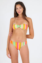 Załaduj obraz do przeglądarki galerii, Model Front: Rio De Sol Haut Top Utah Twist
