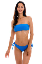 Załaduj obraz do przeglądarki galerii, Model Front: Rio De Sol Haut Top Uv-Enseada Bandeau-Reto
