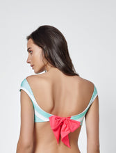Załaduj obraz do przeglądarki galerii, Model Back: Saha Haut Soutien Marinho Menta
