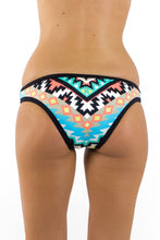 Załaduj obraz do przeglądarki galerii, Model Back: Seafolly Bas Colorful Kasbah Seafolly
