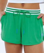 Załaduj obraz do przeglądarki galerii, Shorts Nylon Dry Com Ribana E Regulagem Verde Classic

