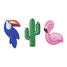 Załaduj obraz do przeglądarki galerii, Product Front: Sunnylife Games/Activities Badges Tropical
