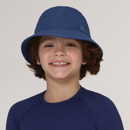 Model Front: Uv Line Bob Basic Kids Marinho Upf50+