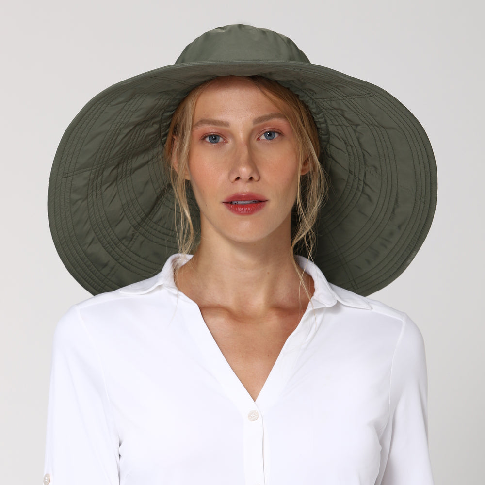 Model Front: Uv Line Chapeau Souple/Capeline Beverly Hills Verde Militar Upf50+