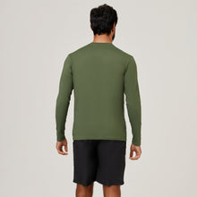 Załaduj obraz do przeglądarki galerii, Model Back: Uv Line T-Shirt Camiseta Uvpro Ml Verde Militar Upf50+
