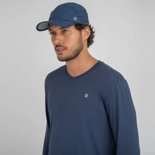 Załaduj obraz do przeglądarki galerii, Model Front: Uv Line Casquette Cap New Fit Marinho Upf50+
