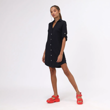 Załaduj obraz do przeglądarki galerii, Image 02: Uv Line Robe De Plage Copenhagen Fpu50+ Shirtdress Black Uv
