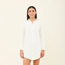 Załaduj obraz do przeglądarki galerii, Model Front: Uv Line Chemise Shirtdress Copenhagen Offwhite Upf50+
