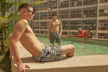 Załaduj obraz do przeglądarki galerii, Image 12: Uv Line Bermuda / Short Pour Homme Shorts Costela Aco Upf50+
