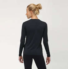 Załaduj obraz do przeglądarki galerii, Model Back: Uv Line T-Shirt Uvpro Br Ml Preto Fem
