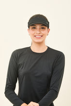 Załaduj obraz do przeglądarki galerii, Model Front: Uv Line Visière Visor Elastic Preto Upf50+
