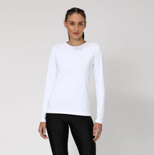 Załaduj obraz do przeglądarki galerii, Model Front: Uv Line T-Shirt Women Fpu50+ Uvpro Long Sleeve T-Shirt White Uv
