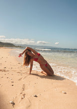 Załaduj obraz do przeglądarki galerii, Image 10: Wednesday In Hawaii By Rio De Sol Ensemble Set Hibiscus Ana Isla
